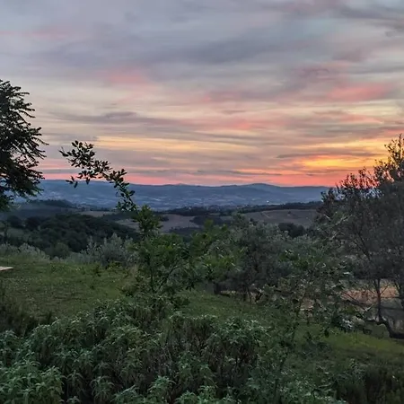 別荘 Casa Nella Campagna Umbra *