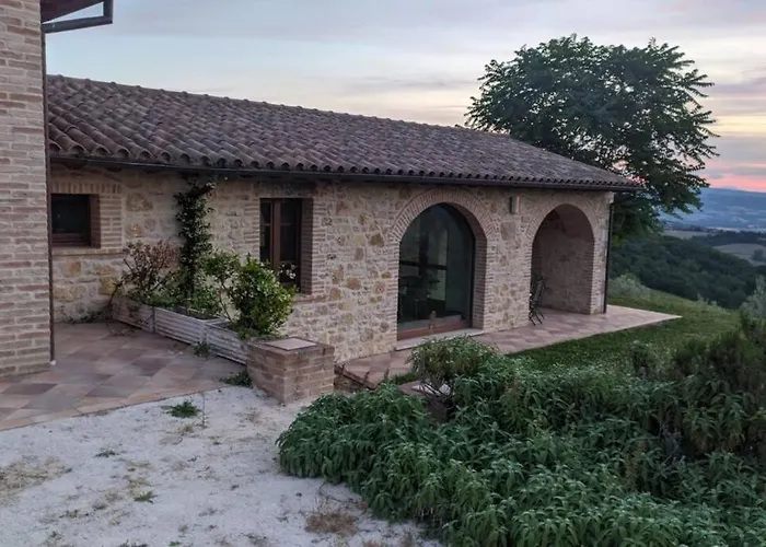 Casa Nella Campagna Umbra San Terenziano